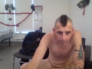 Cravedave_D Chaturbate stream image from October 22, 2025