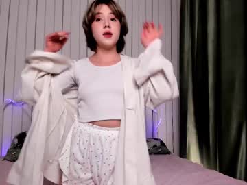 Launakohan Chaturbate stream image from October 22, 2025