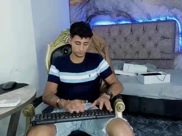 Maximo_Romano Chaturbate stream image from October 22, 2025