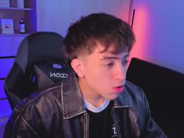 Nicoisonline Chaturbate stream image from October 22, 2025