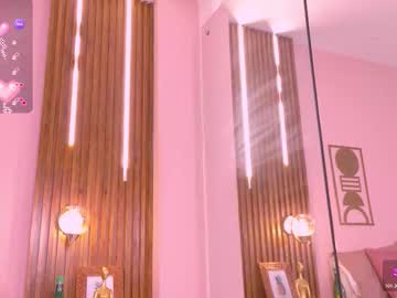 Foxyy_Roxy Chaturbate stream image from October 22, 2025
