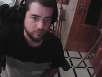 Royer04 Chaturbate stream image from October 23, 2025