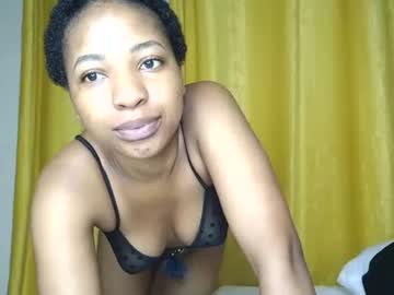 Hunsweetpie Chaturbate stream image from October 23, 2025