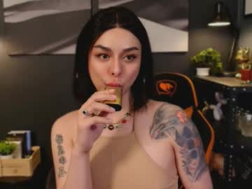 Tsroyale Chaturbate stream image from October 23, 2025