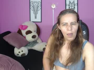 Karlye_Hot Chaturbate stream image from October 23, 2025