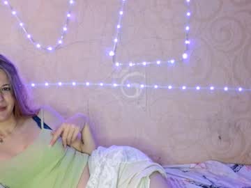 Lornablatchley Chaturbate stream image from October 23, 2025