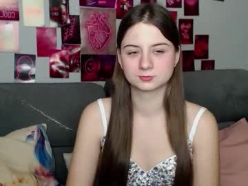Milanaroz Chaturbate stream image from October 23, 2025