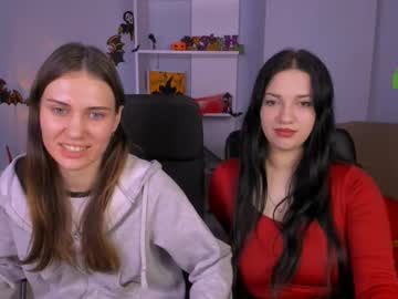 Kleri_Paint Chaturbate stream image from October 23, 2025