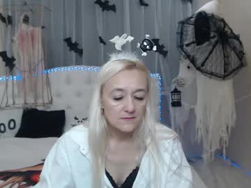 Sophiekittyy Chaturbate stream image from October 23, 2025