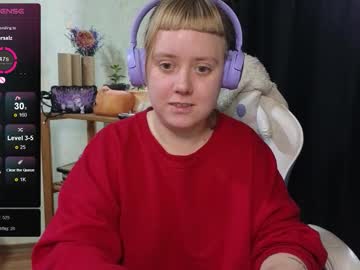 June_Shy0 Chaturbate stream image from October 23, 2025