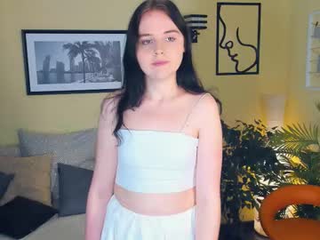 Loriabruss Chaturbate stream image from October 23, 2025