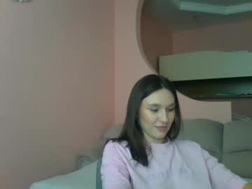 Kelsivixen Chaturbate stream image from October 23, 2025