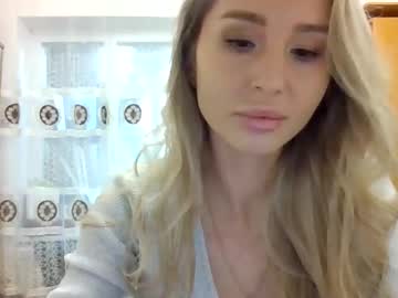 Kissandbelle Chaturbate stream image from October 23, 2025