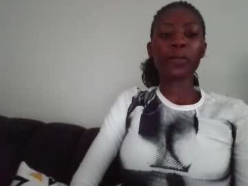 Amberheat Chaturbate stream image from October 23, 2025