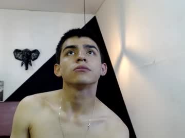 Derek__West Chaturbate stream image from October 23, 2025