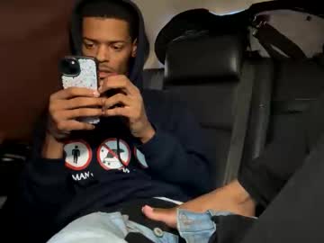 Huntersplayground Chaturbate stream image from October 23, 2025