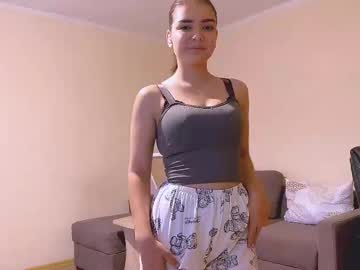 Reginelawary Chaturbate stream image from October 23, 2025