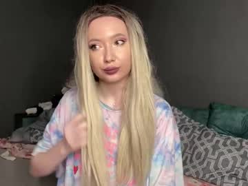 Amiair Chaturbate stream image from October 23, 2025