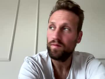 Lovefuesse Chaturbate stream image from October 23, 2025