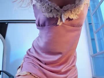 Luciana_Evaans Chaturbate stream image from October 23, 2025