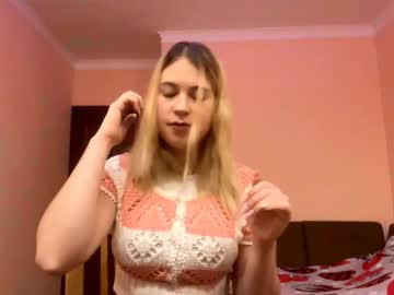 Suitejessy Chaturbate stream image from October 23, 2025