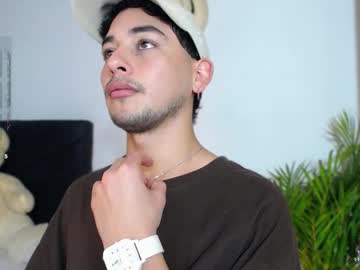 Aaron_Speitzer Chaturbate stream image from October 23, 2025