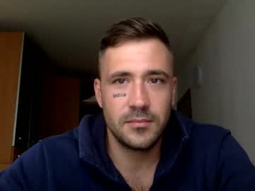 Bbnamelezz Chaturbate stream image from October 23, 2025