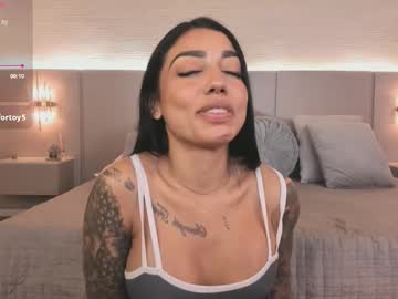 Victhoria_Benedetti Chaturbate stream image from October 23, 2025