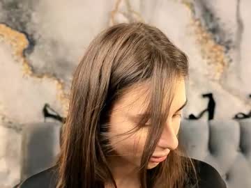Lindablyee Chaturbate stream image from October 23, 2025
