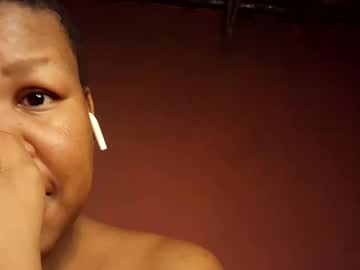 Owecebo Chaturbate stream image from October 23, 2025