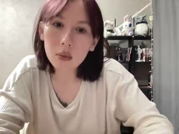 Twinkiedoll Chaturbate stream image from October 23, 2025