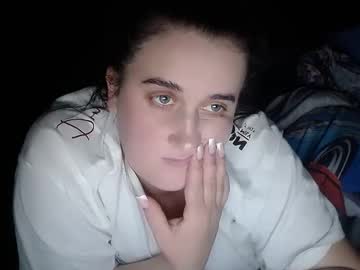 Karinkabrunetka2 Chaturbate stream image from October 23, 2025