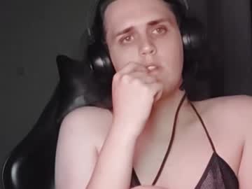 Isaahot Chaturbate stream image from October 23, 2025