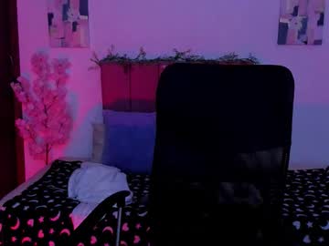 Laura_R23 Chaturbate stream image from October 23, 2025