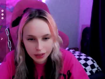 Pineapple_Dope Chaturbate stream image from October 23, 2025
