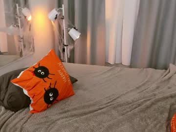 Riven_Miller Chaturbate stream image from October 23, 2025