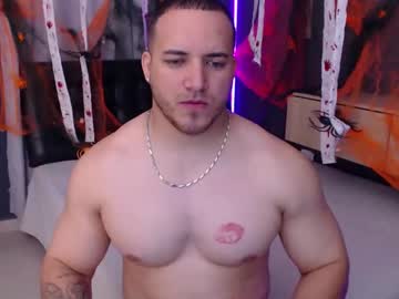 Chris_Huntter Chaturbate stream image from October 24, 2025