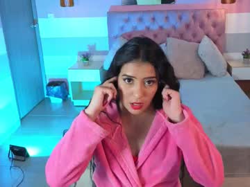Katynavarro Chaturbate stream image from October 24, 2025