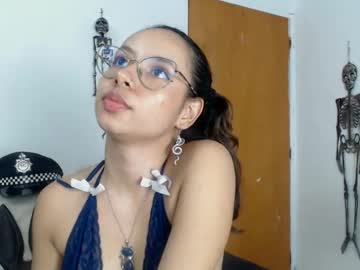 Kiaralenon Chaturbate stream image from October 24, 2025