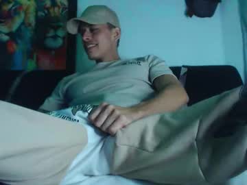 Cristofer_Dick5511 Chaturbate stream image from October 24, 2025
