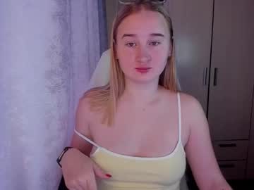 Kitten_Sun Chaturbate stream image from October 24, 2025