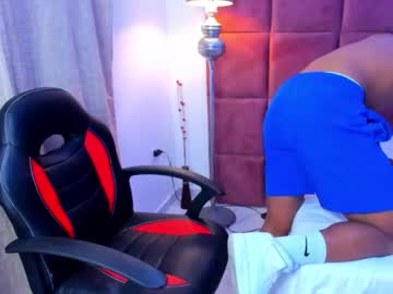 Levi_Grant Chaturbate stream image from October 24, 2025