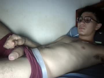 Papiniko00 Chaturbate stream image from October 24, 2025