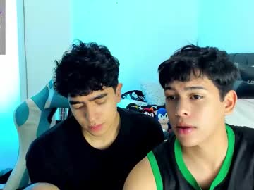 Touch_N_Play Chaturbate stream image from October 24, 2025