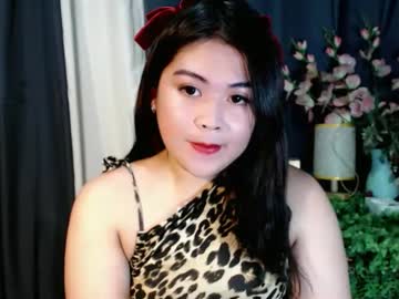 Lovelyrhean Chaturbate stream image from October 24, 2025