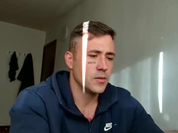 Elnamelezz Chaturbate stream image from October 24, 2025