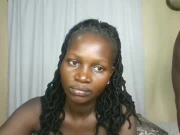 Shelzee Chaturbate stream image from October 24, 2025