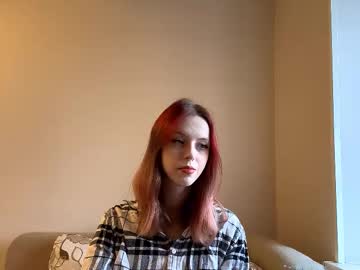 Heikesantrmire Chaturbate stream image from October 24, 2025