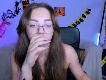 Kleri_Paint Chaturbate stream image from October 24, 2025