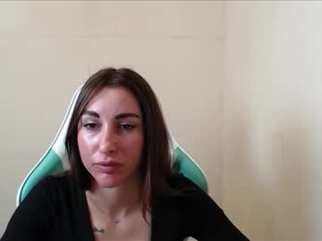 Cammila_Horn Chaturbate stream image from October 24, 2025